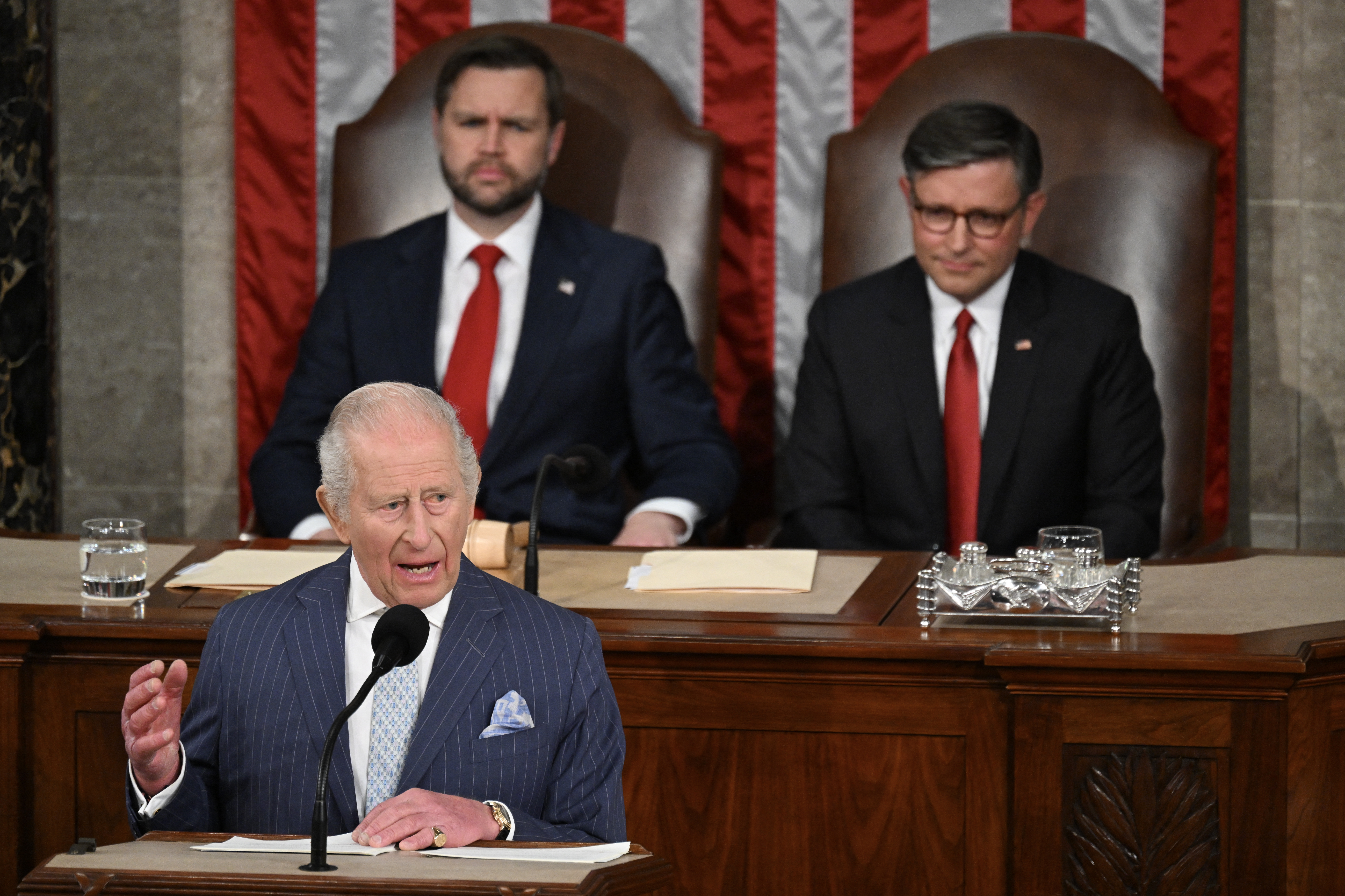 Carlos III condena la violencia política en el Congreso de EE. UU. tras ataque a Trump
