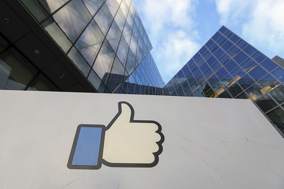 Facebook revela campaña de manipulación política a meses de las elecciones