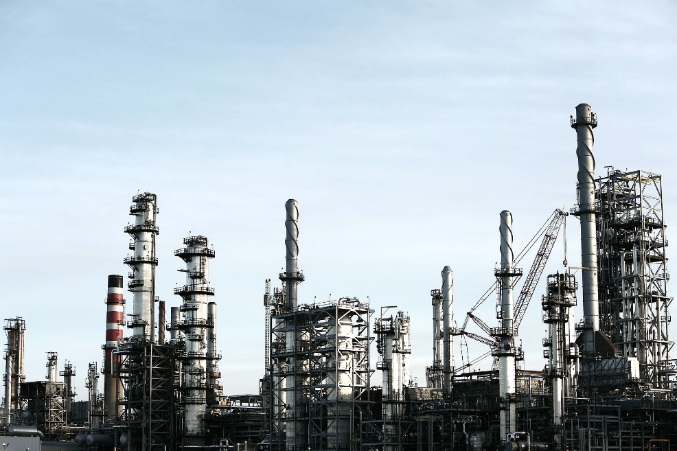 AIE alerta de una crisis mundial de petróleo si no se aumenta la inversión