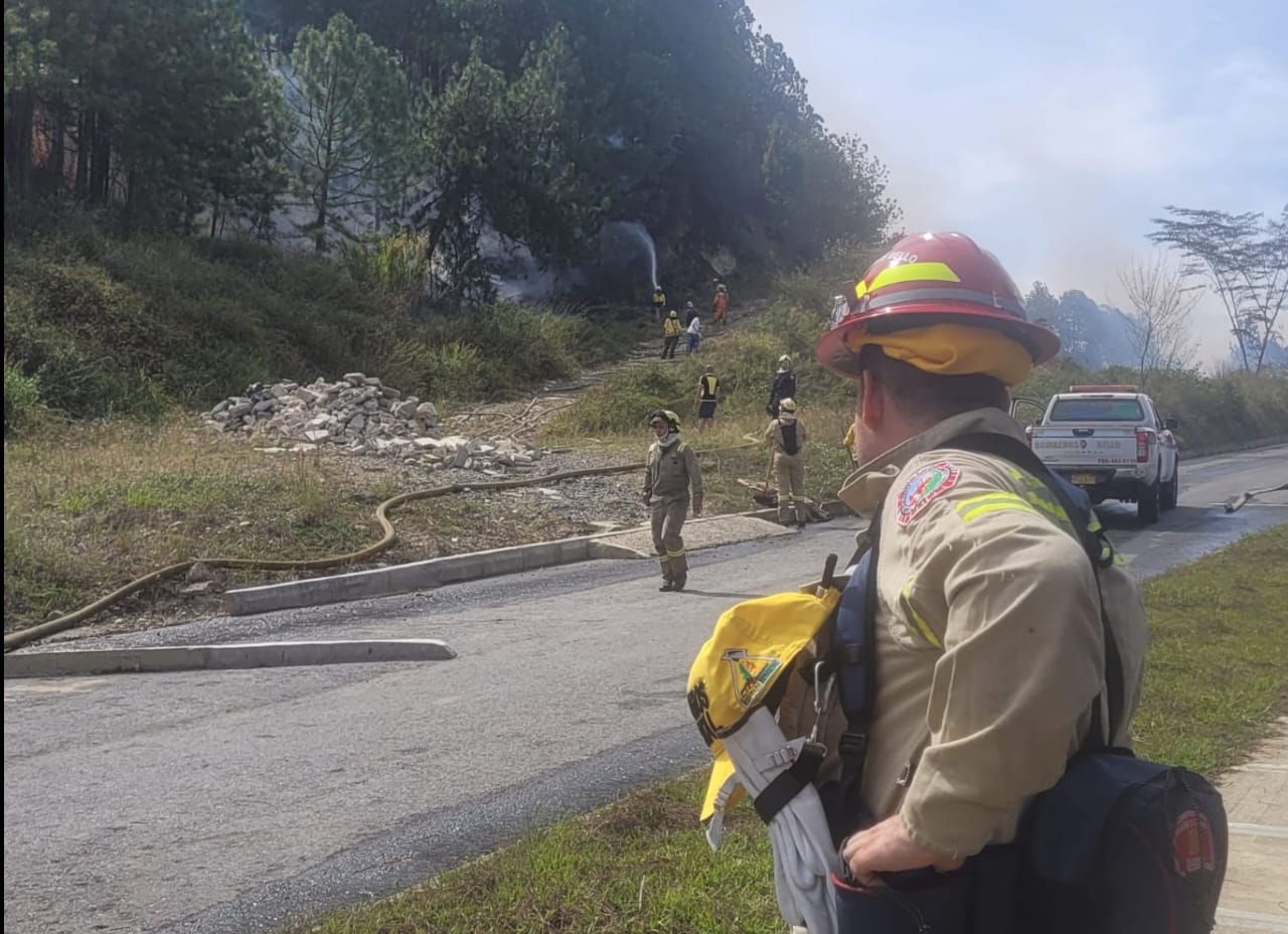 Bomberos encontraron restos humanos calcinados en incendio en Antioquia