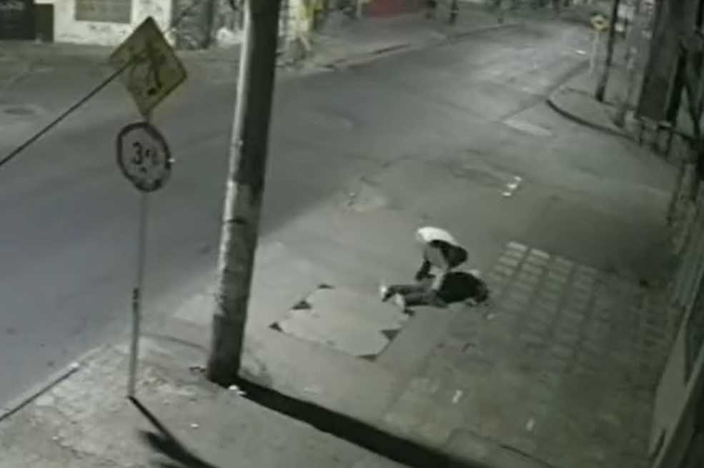 Capturan a hombre señalado de atacar con una piedra a transeúnte en Bogotá