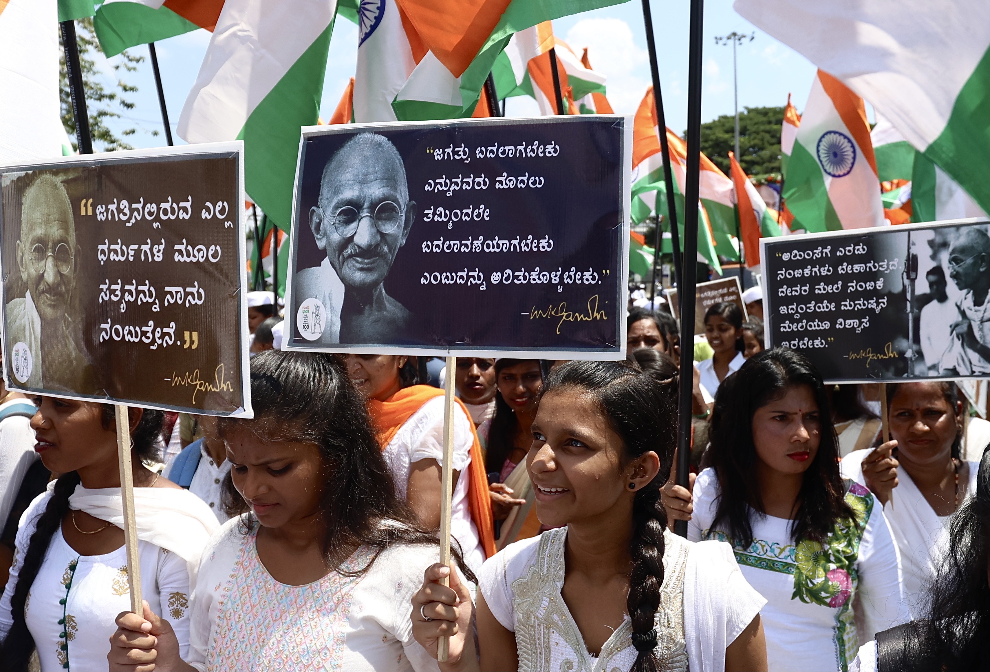 Liderazgo político democrático VI. Mahatma Gandhi (1869-1948) (1)