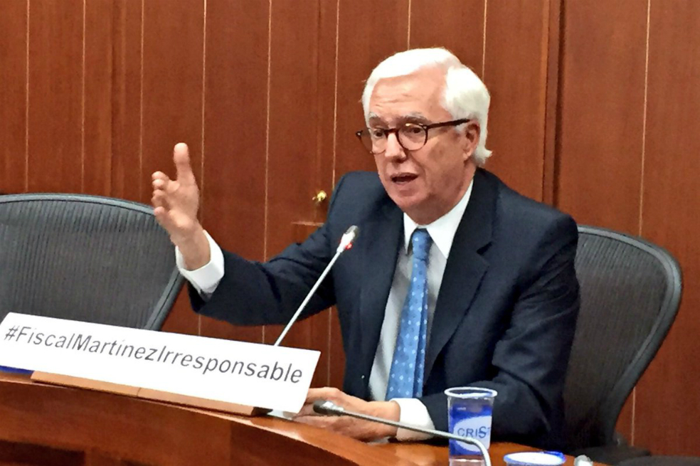 Nestor Humberto Martínez permitió que Gustavo Moreno engañara al país: Robledo
