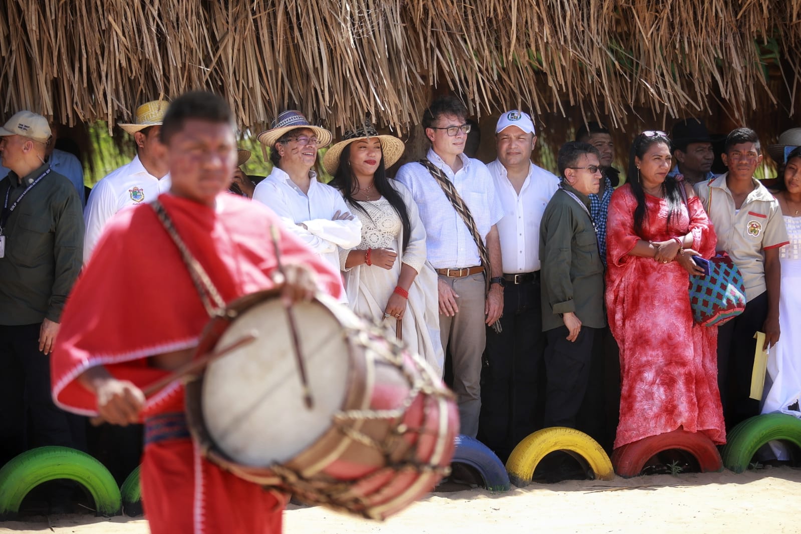 Los compromisos del ministro de Educación, Alejandro Gaviria, con el pueblo wayuu