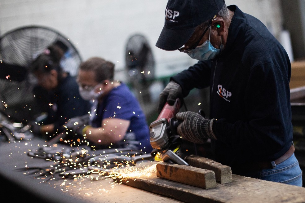 Economía de EE. UU. se frena y solo crece 0,5 % en tercer trimestre