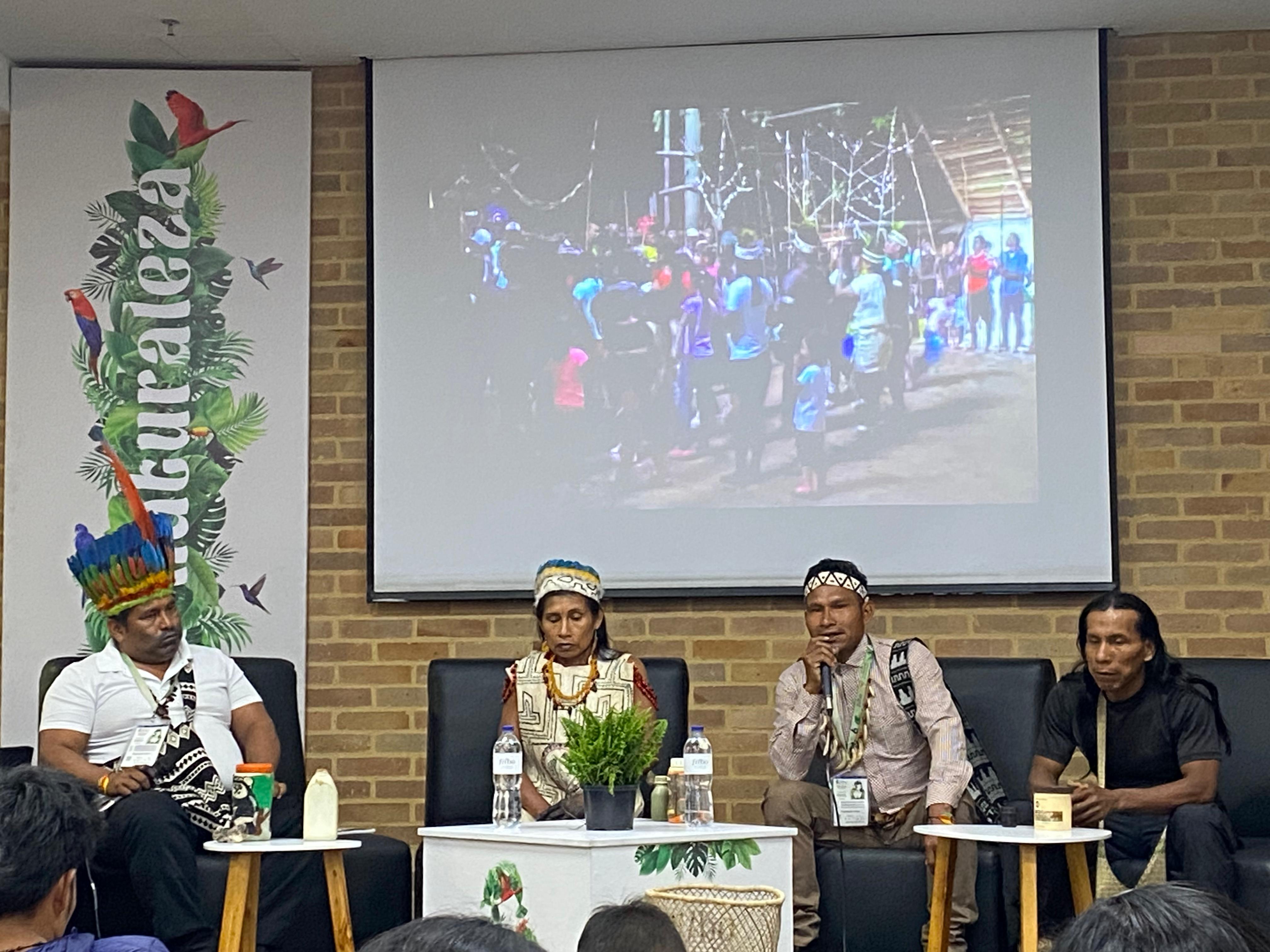 Representantes de los pueblos Uitoto, Muinane, Bora y Okaina.