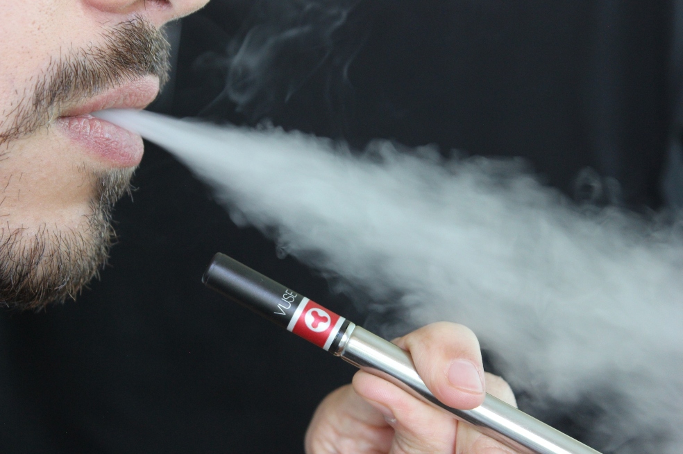 “Los cigarrillos electrónicos son peligrosos y deben ser regulados”: OMS