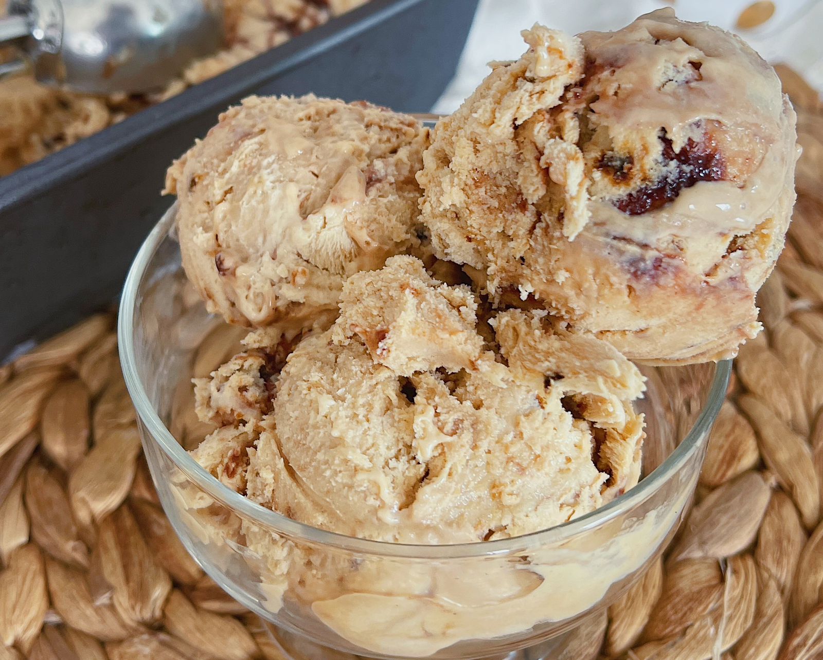 Cuatro ingredientes para preparar helado con sabor a moka