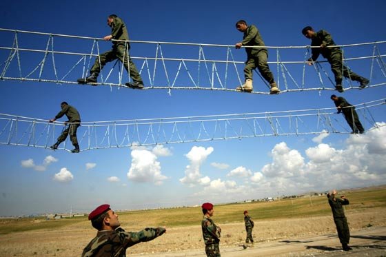 Combatientes kurdos fueron atacados con armas químicas en Irak