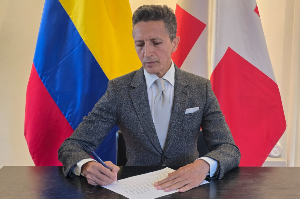 Habrá nuevo cónsul en Madrid: exembajador de Colombia en Dinamarca llegará al cargo