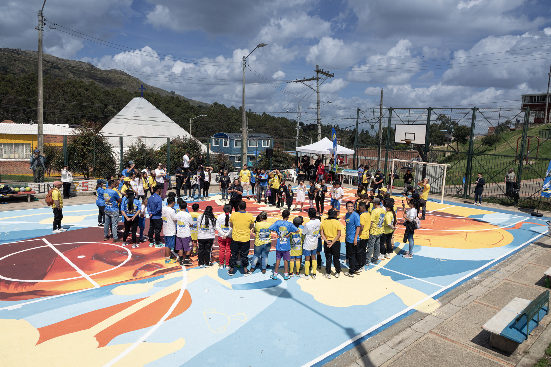 Evento de la fundación selección colombia en el barrio El Oasis, en la localidad de Usme.