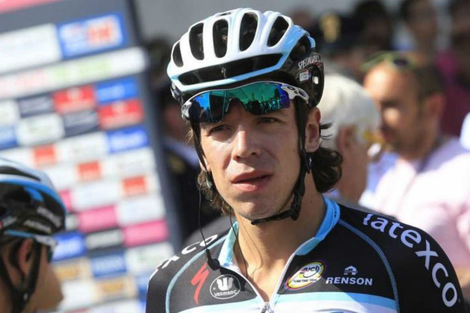 Urán: Esteban Chaves puede quedar dentro de los mejores cinco de La Vuelta