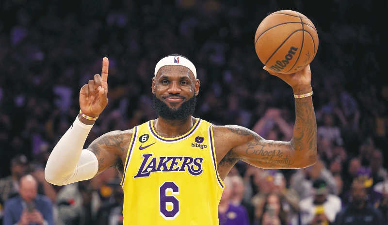 LeBron James, el día que logró el récord de máximo anotador en la historia de la NBA.