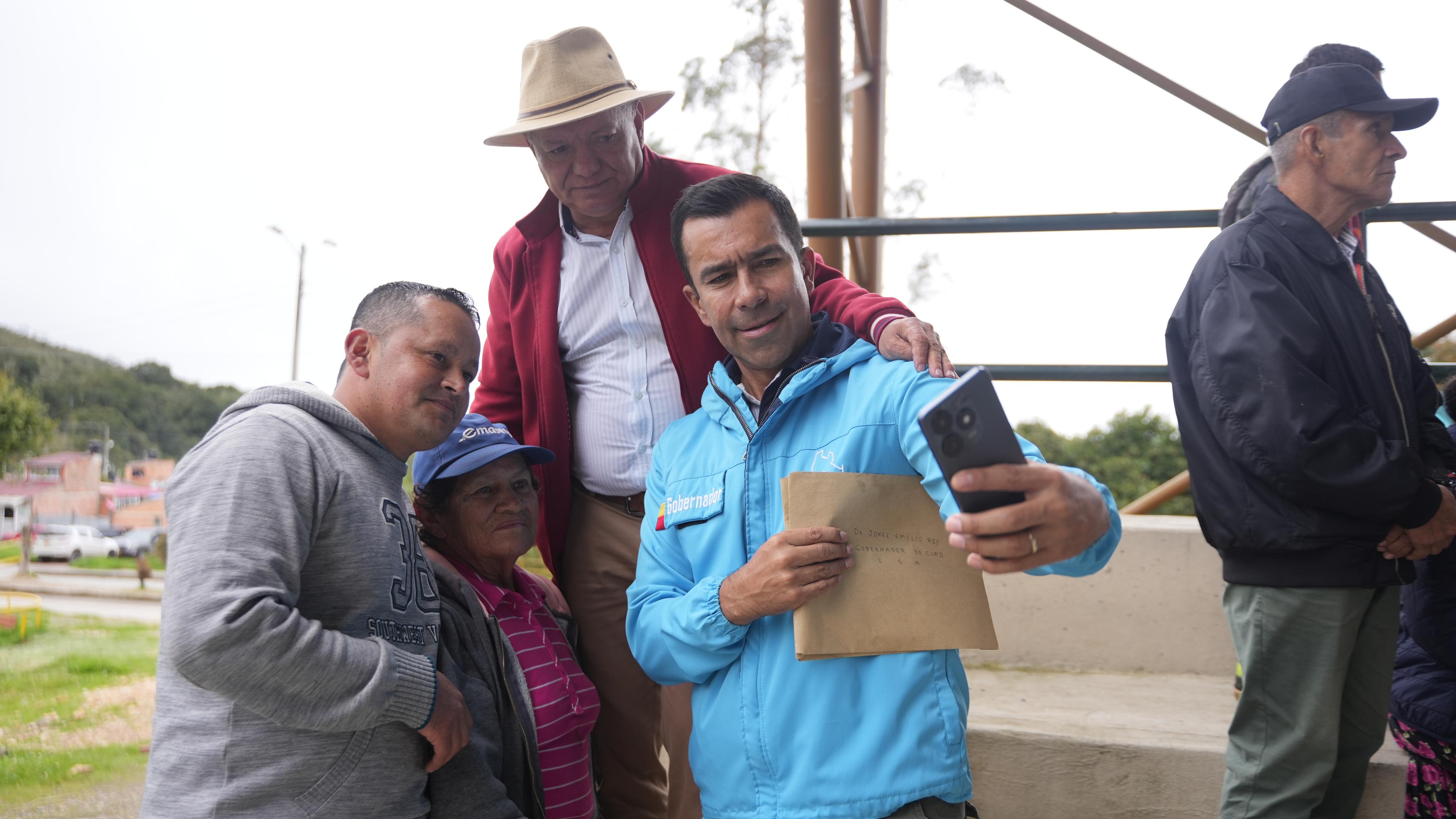 Liderazgo comunal en Cundinamarca: cuando la solidaridad crea desarrollo