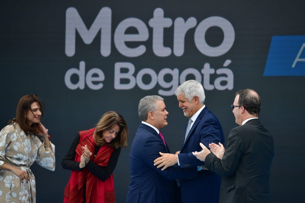 Alcaldía de Bogotá presentó el consorcio ganador del metro elevado