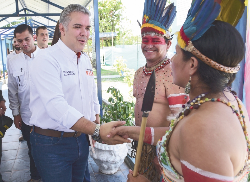 Los cien días de Duque vistos por Petro: artificios, levedad y piñata