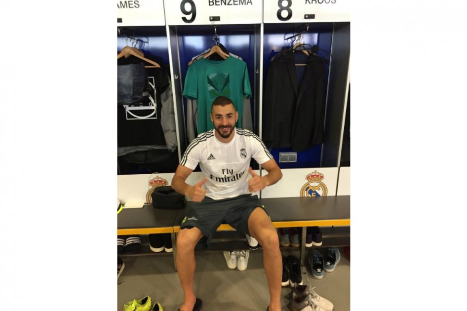 Benzema llama «payasos» a los que le vinculan con el Arsenal