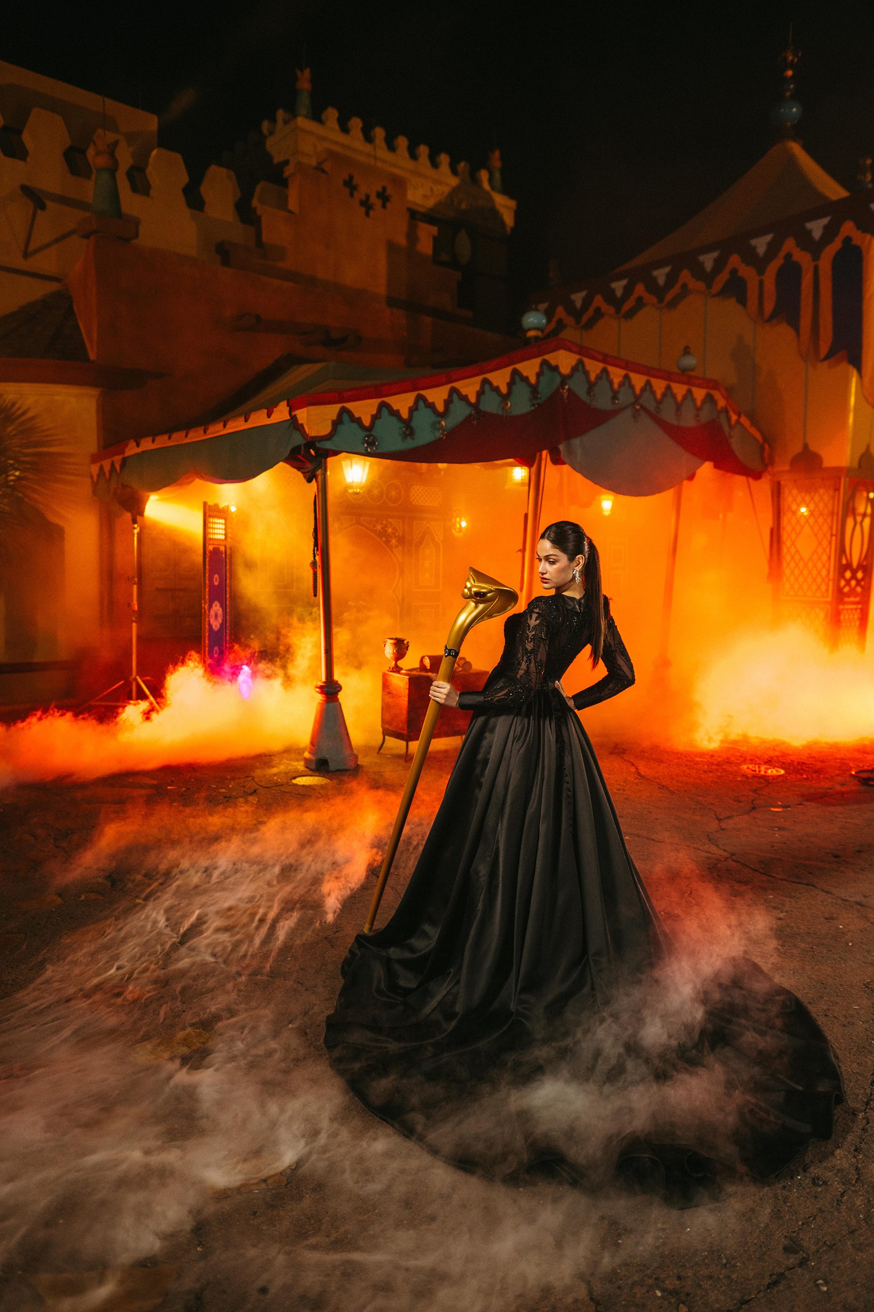 El nuevo vestido de novia de Disney's Jafar se muestra en el escenario de Agrabah Bazaar en el parque Magic Kingdom, en Walt Disney World.
