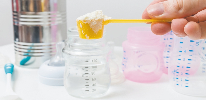 Estos son los tres lotes de leche de fórmula podrían estar contaminados en Colombia