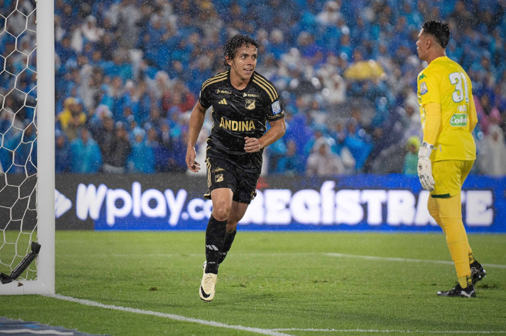 Millonarios toma un respiro. Le ganó a Envigado y es quinto de la Liga BetPlay