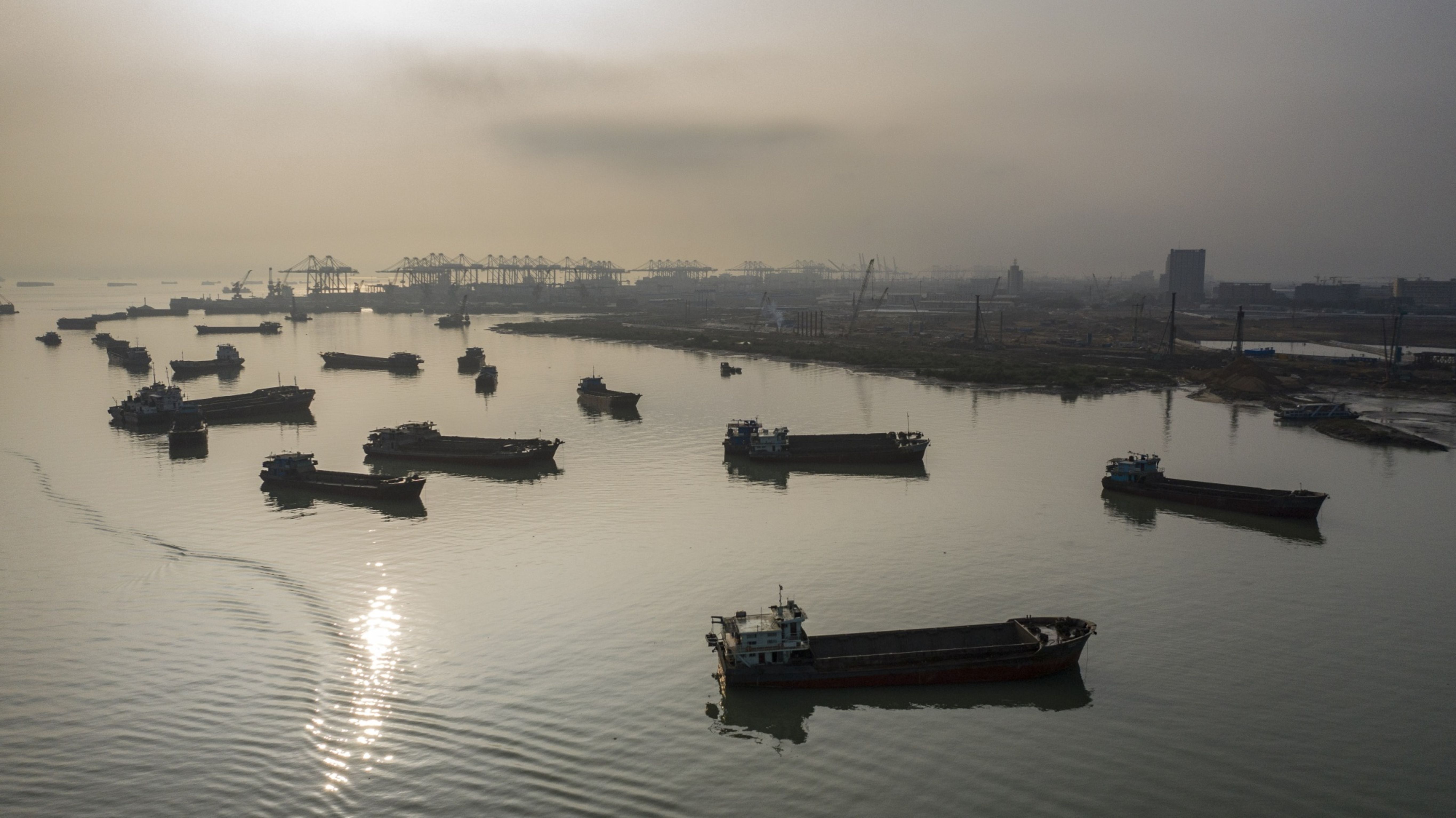 Exportaciones chinas crecieron en 2020 pese a la pandemia