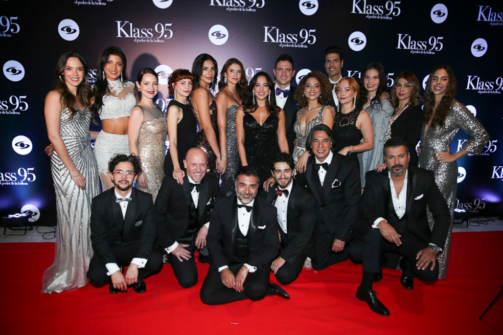 Mucho glamour y estilo en la pasarela inaugural de Klass 95