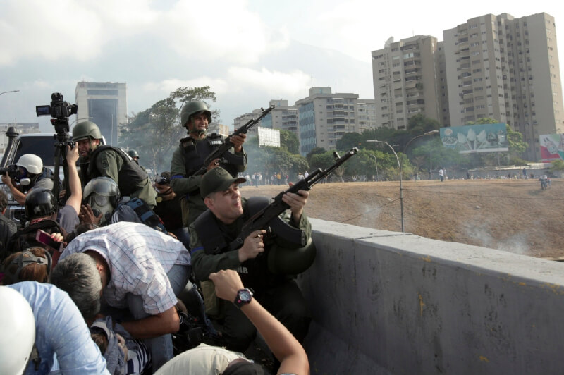 La peligrosa politización de los militares venezolanos