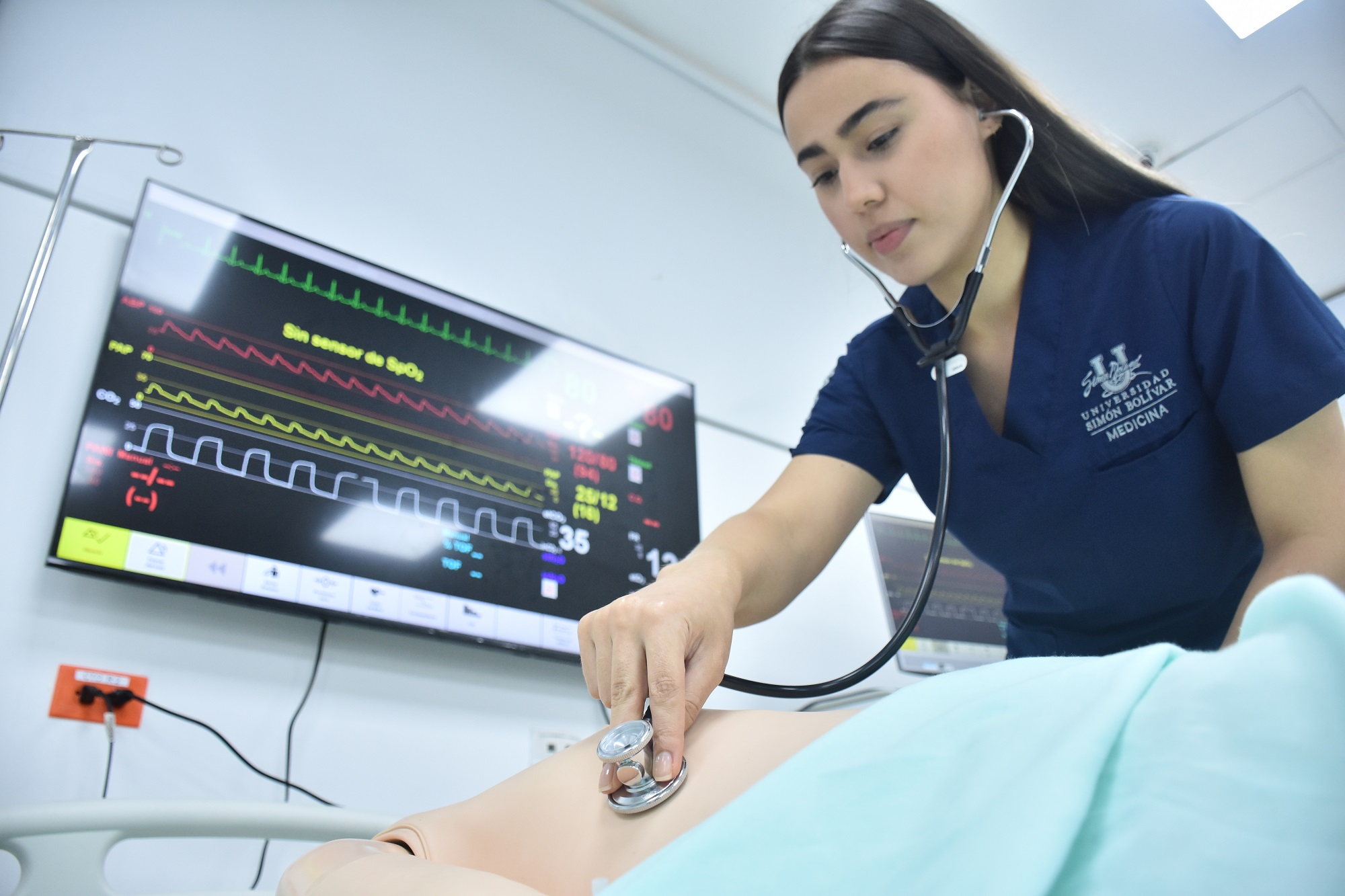 Medicina en la Unisimón: un programa con Acreditación de Alta Calidad