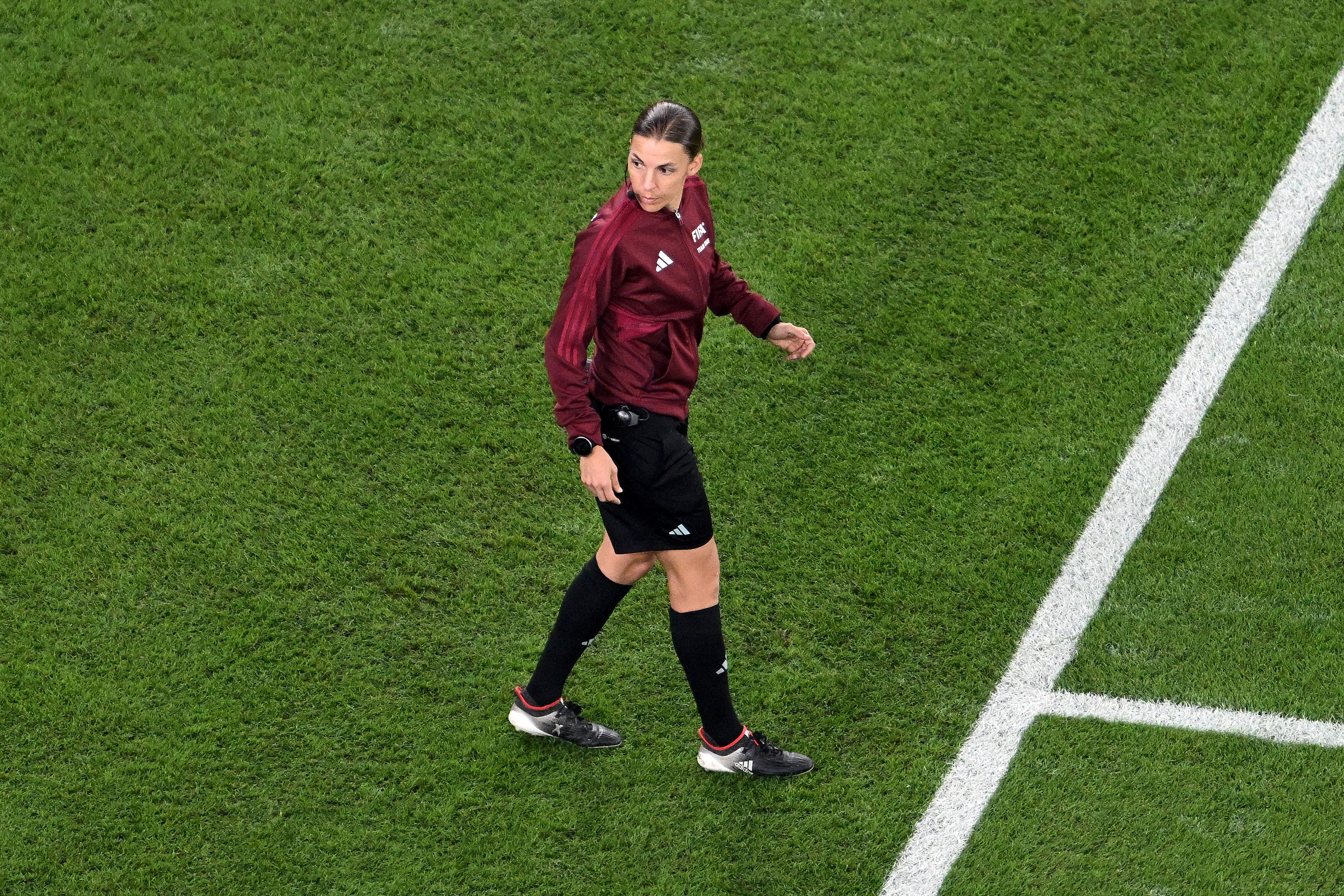 La francesa Stéphanie Frappart será la primera mujer en arbitrar en Catar 2022