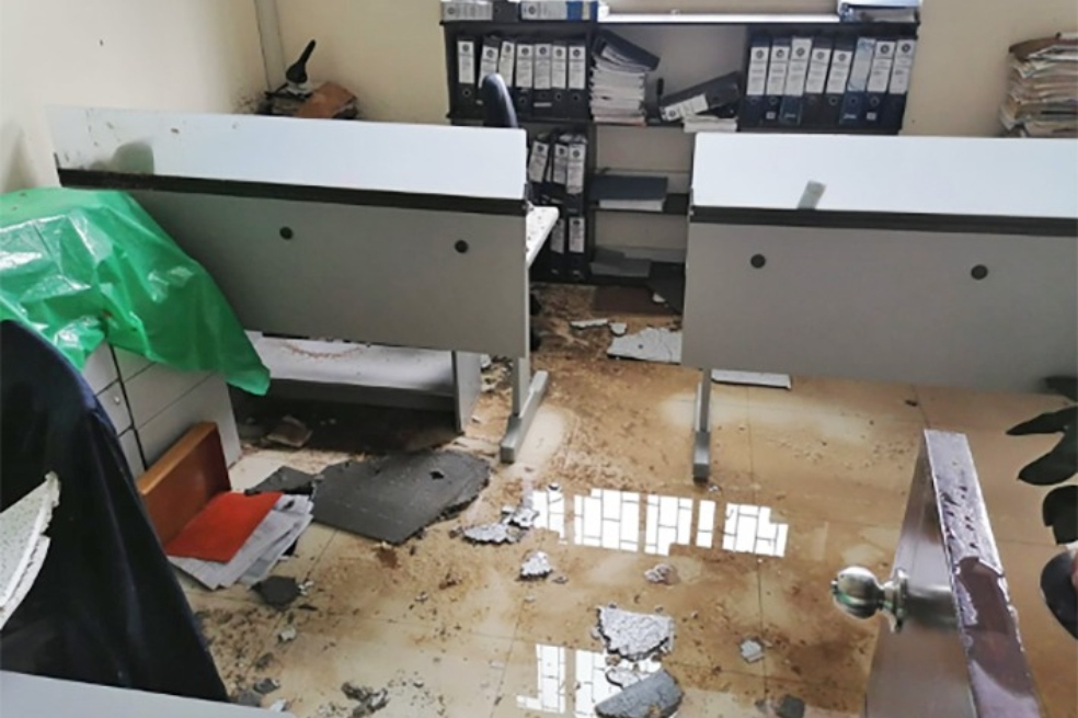 Además de contar con instalaciones insuficientes, muchas de ellas están averiadas y obsoletas.