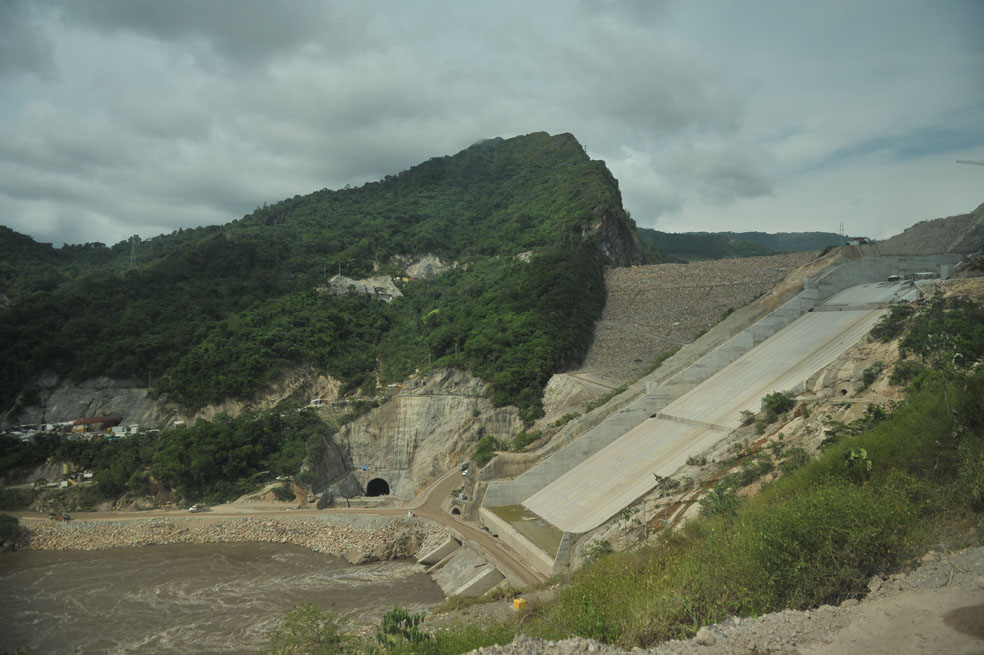MinAmbiente pidió a hidroeléctricas no realizar cierres de compuertas abruptos
