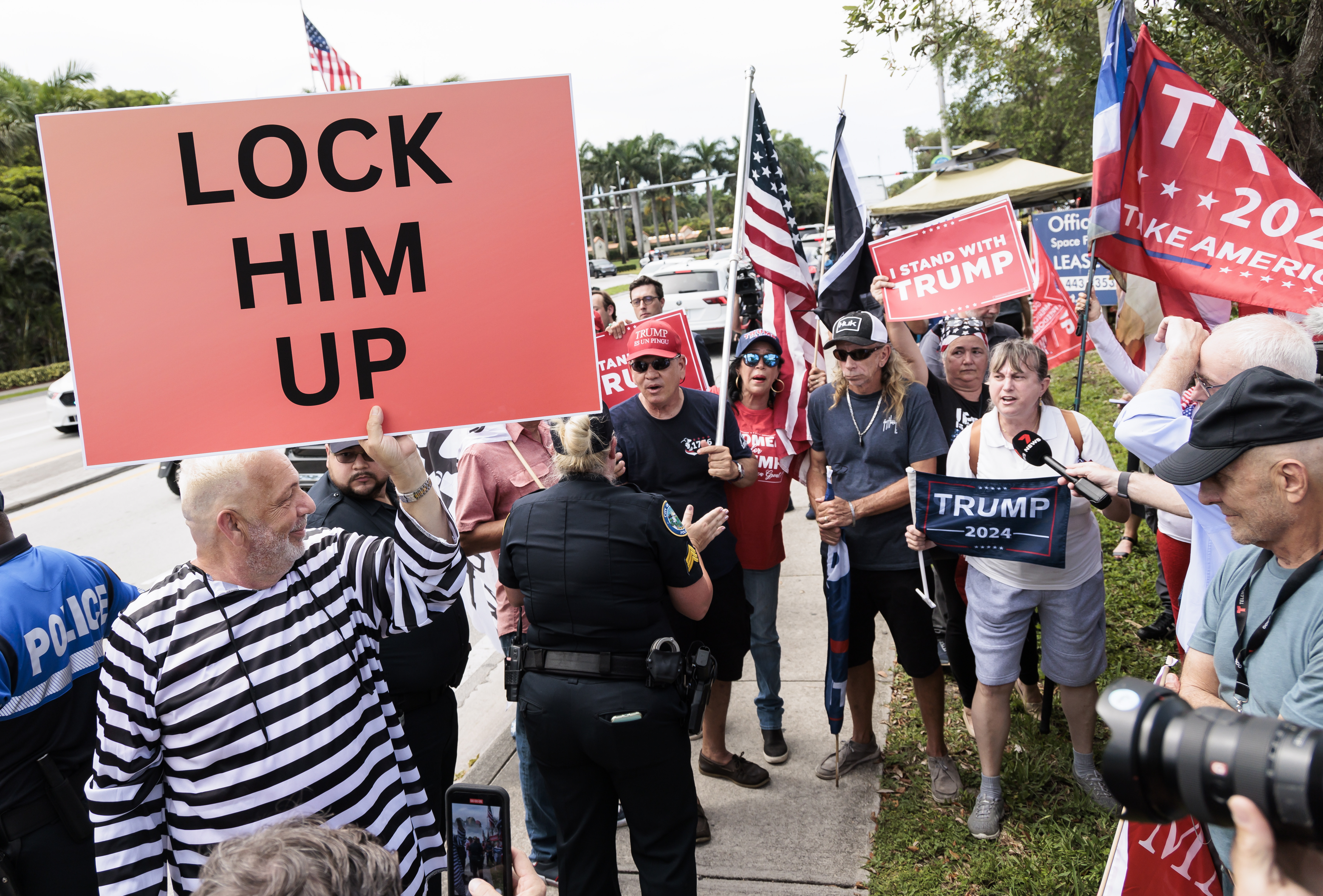 Miami, preparada para la audiencia contra Donald Trump en medio de protestas