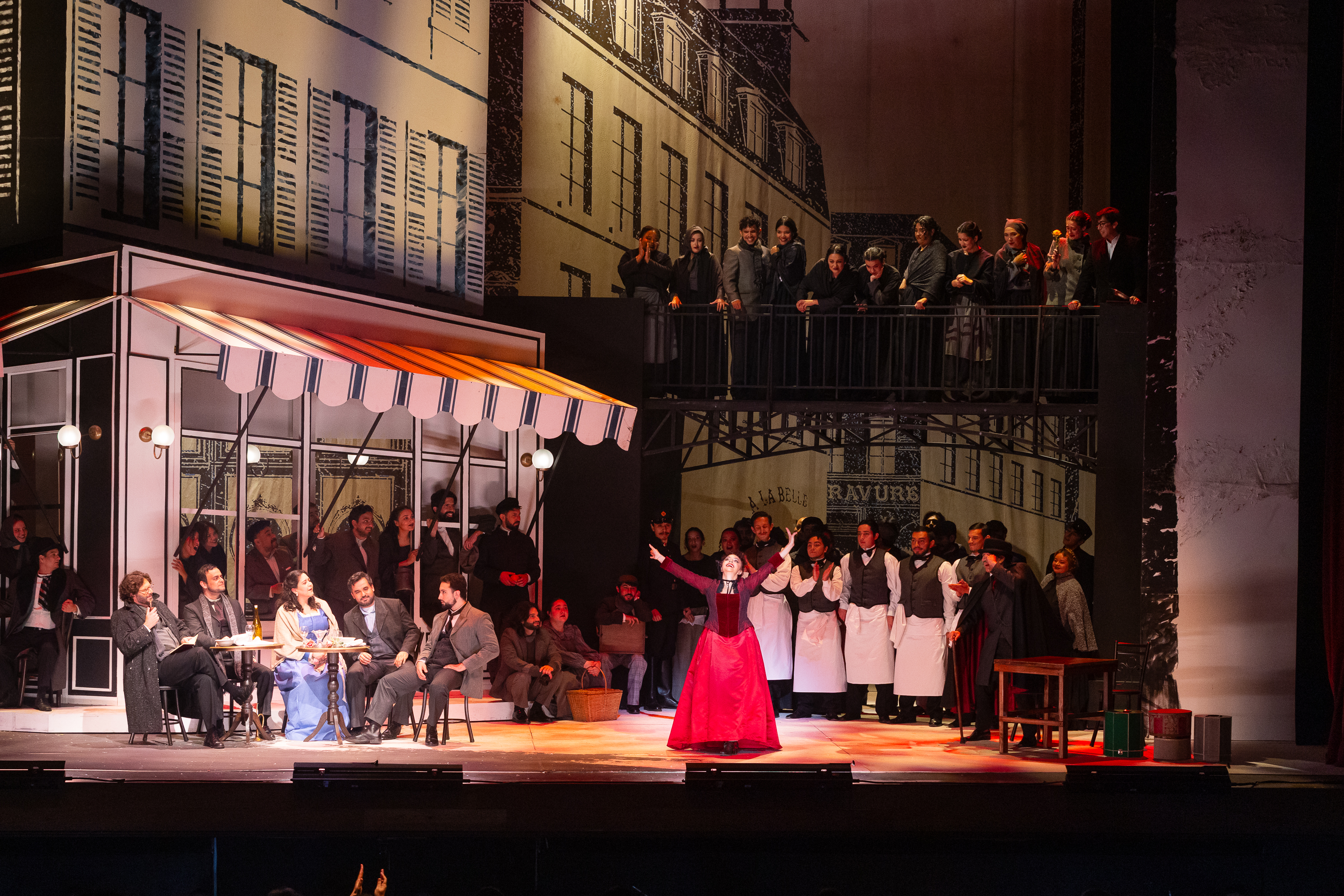 Tras el telón de “La bohème” en Bogotá