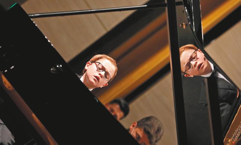 Francisco Cruz, el niño prodigio del piano en Colombia