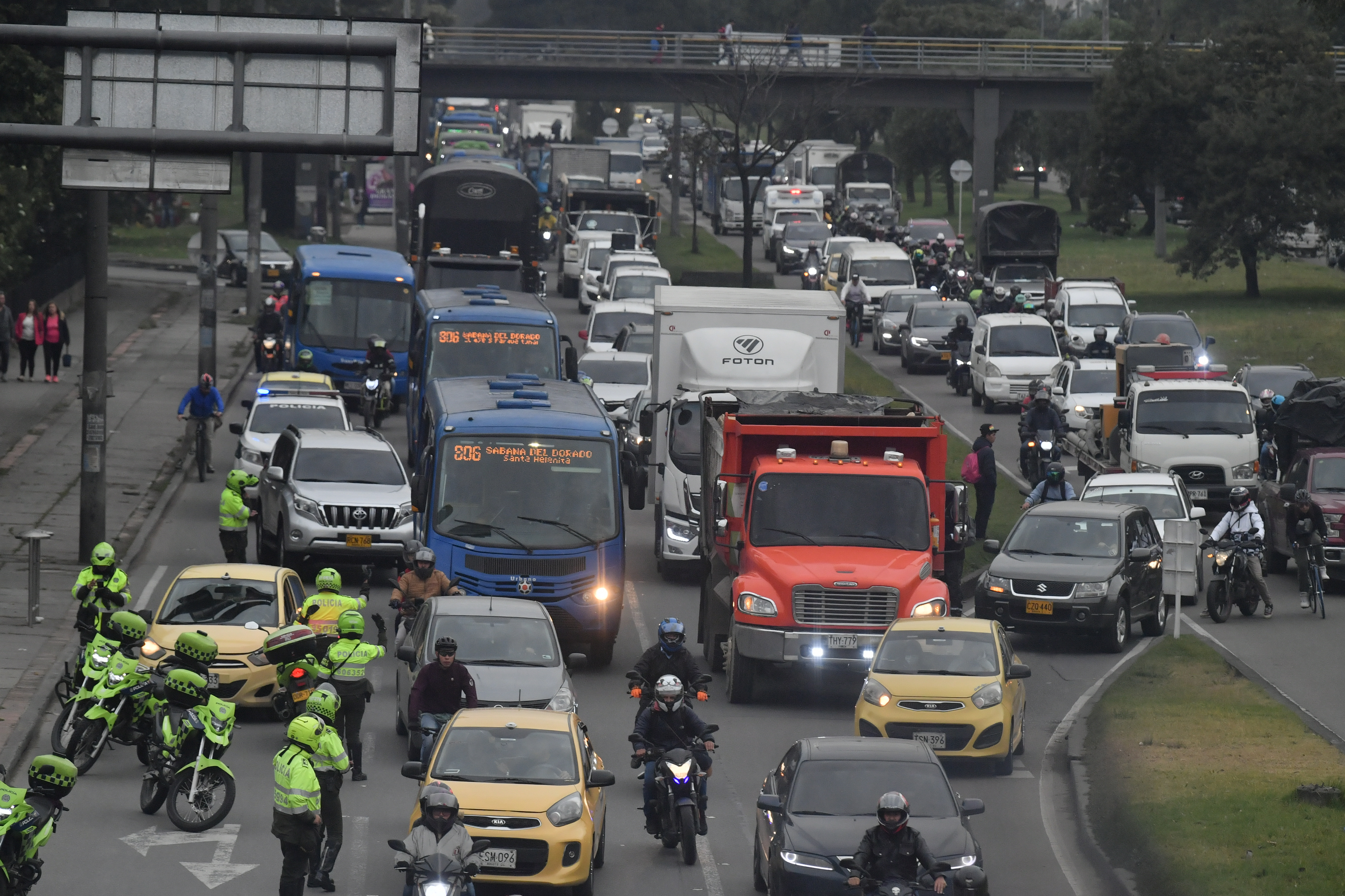Movilidad hoy: mejora el flujo en la Boyacá; vía Bogotá-Villavicencio sigue cerrada