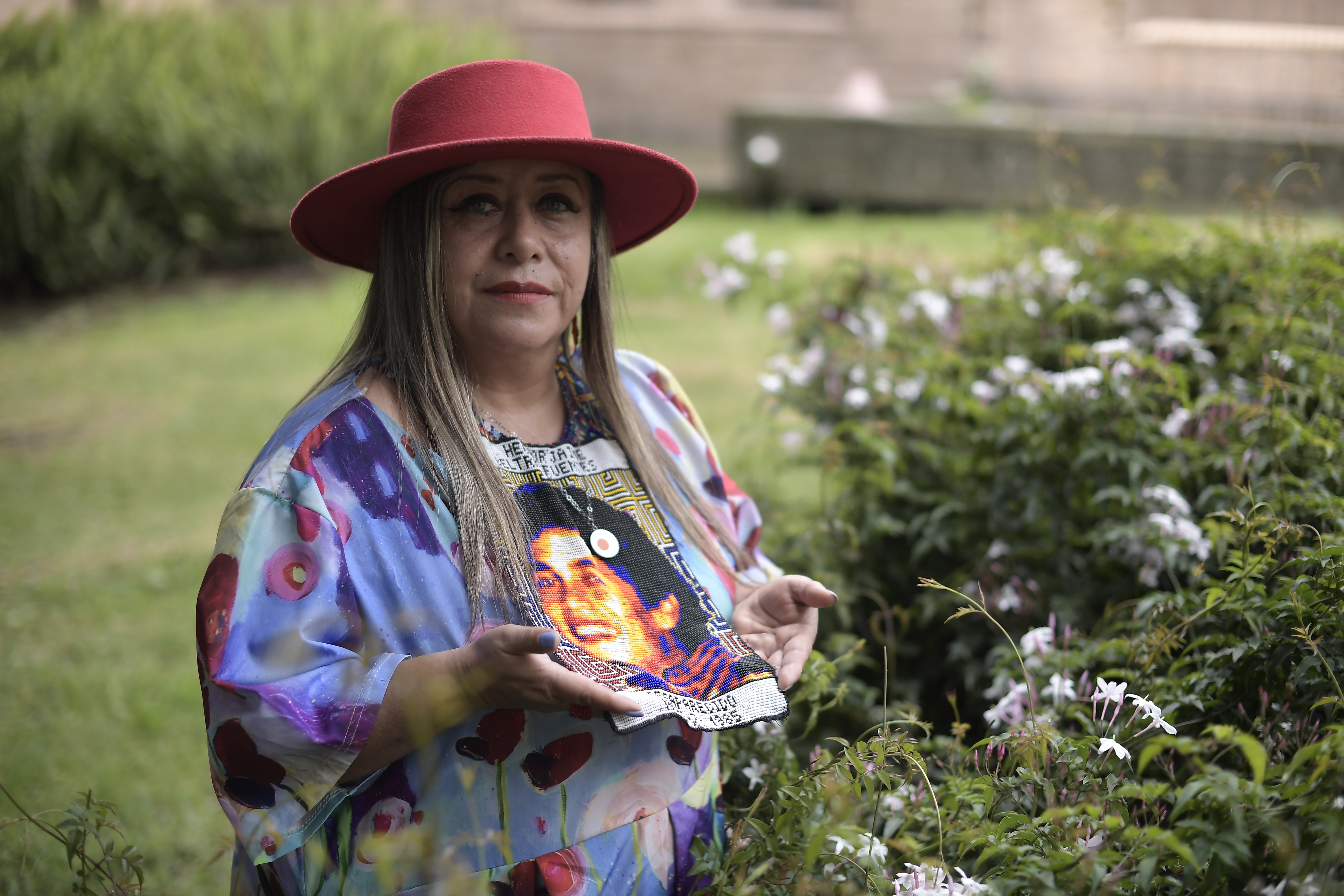 Pilar Navarrete buscó a su esposo durante más de 30 años. En 2017. sus restos fueron encontrados en la tumba del magistrado auxiliar, Julio César Andrade, quien también murió durante el holocausto.