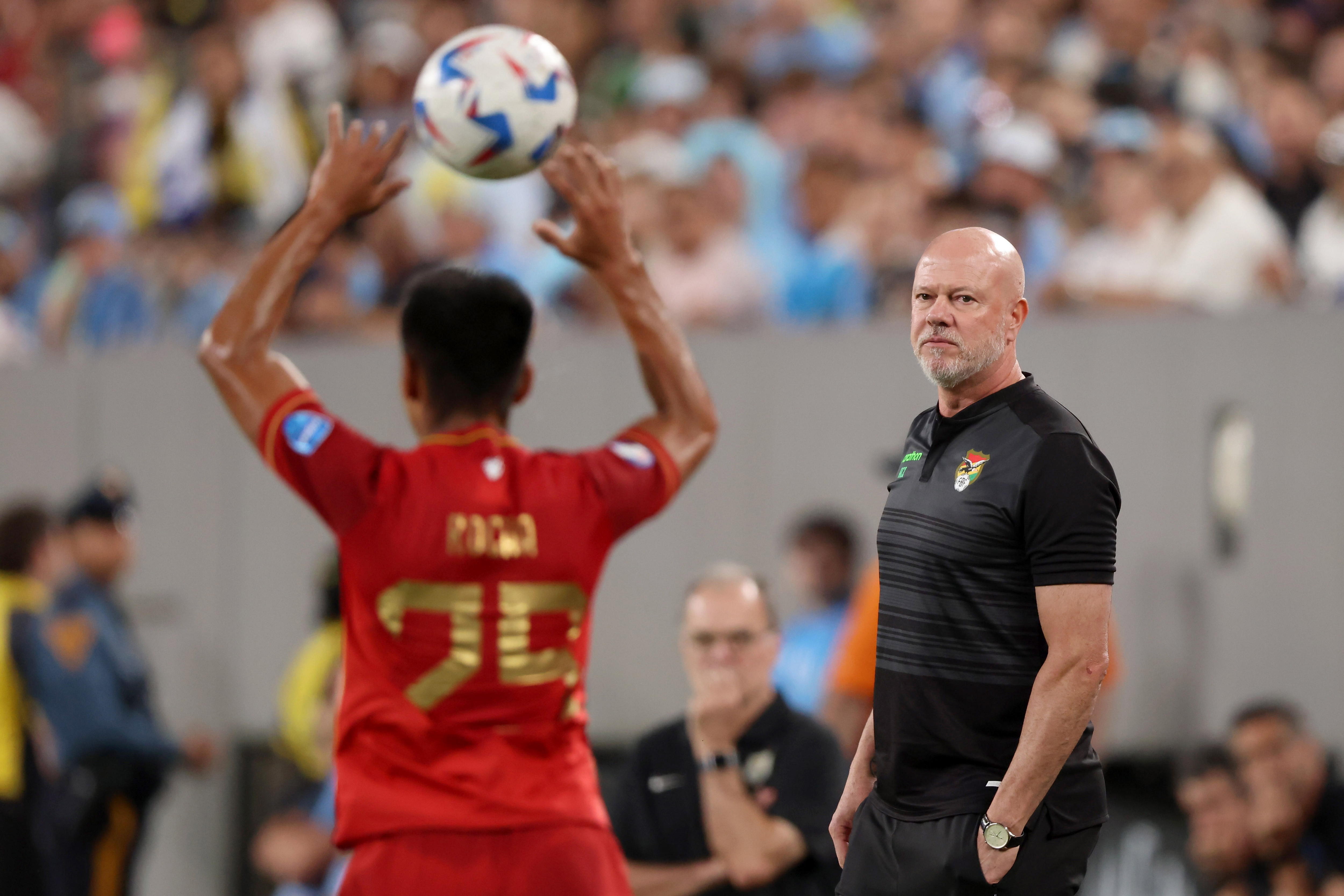 Bolivia destituyó a su entrenador tras mal desempeño en la Copa América
