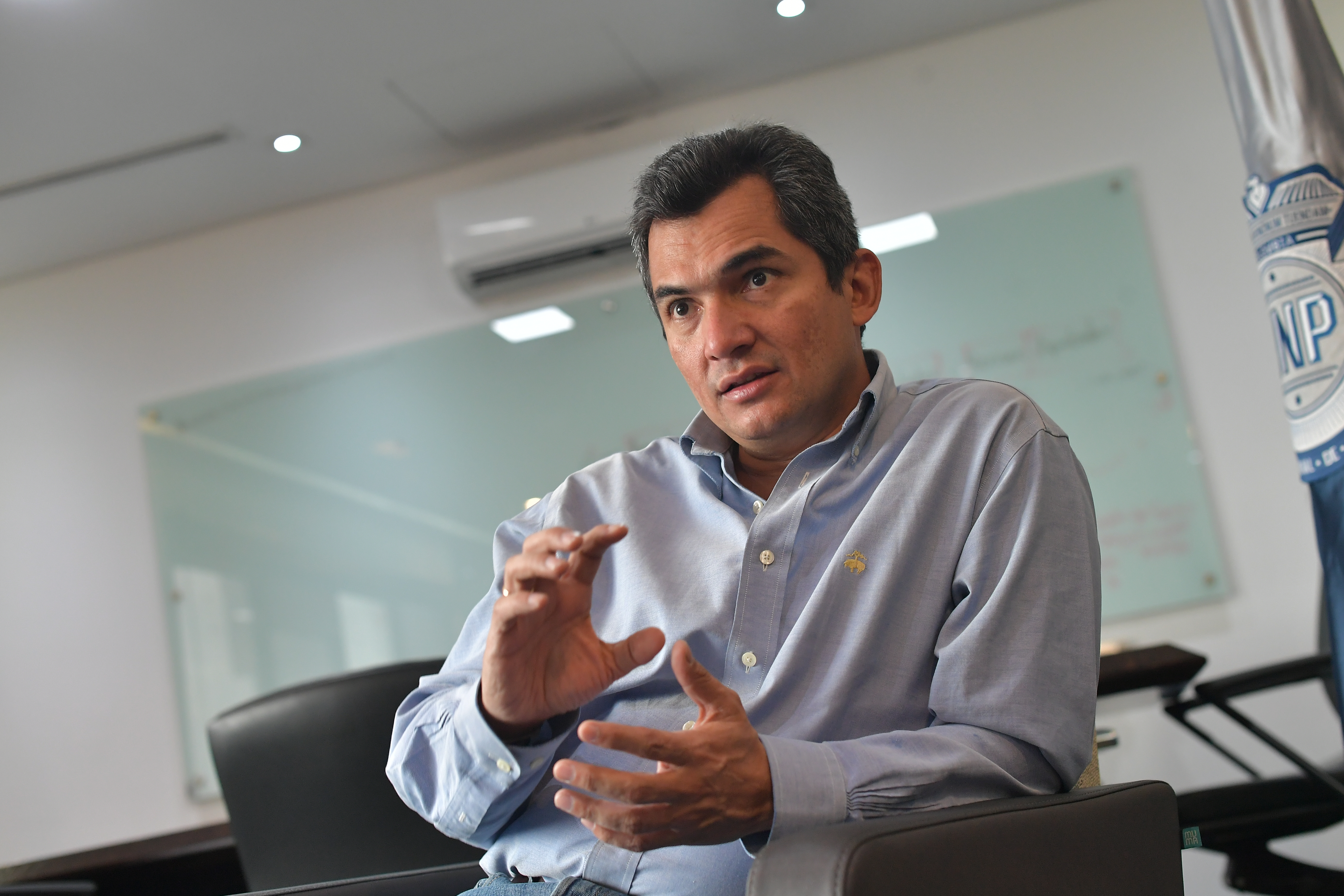 Sancionan por desacato al director de la Unidad Nacional de Protección