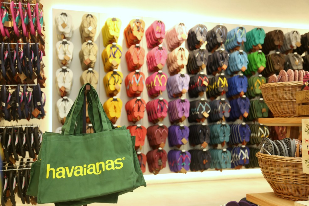 ¿Por qué algunas figuras políticas de Brasil están en contra de las chanclas Havainas?