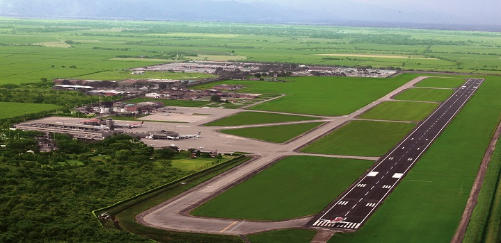 Aeronave de Copa, que se dirigía a Quito, aterrizó de emergencia en Cali