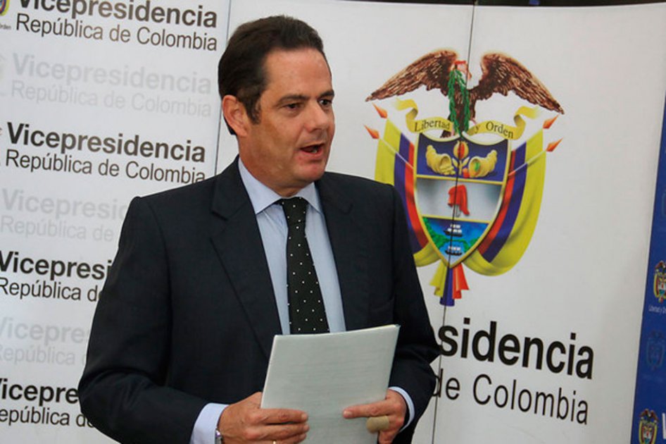 Incluyen al vicepresidente en régimen de inhabilidades para aspirar a la Presidencia