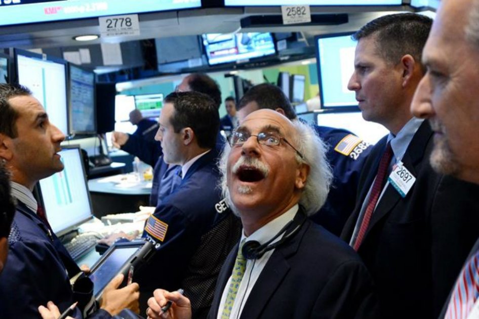 Wall Street baja un 0,17 % y rompe su racha de récords