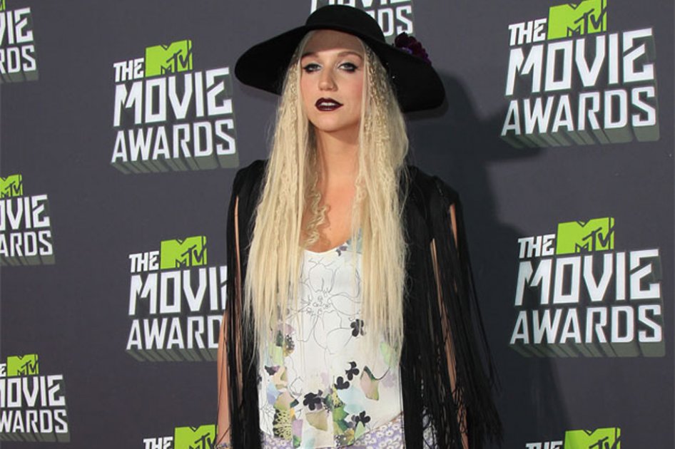 Cantante Ke$ha se recupera de los problemas de anorexia y bulimia