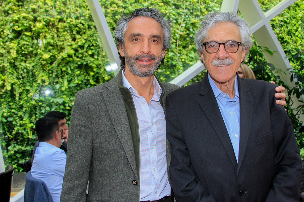 Un almuerzo con Mario Hernández