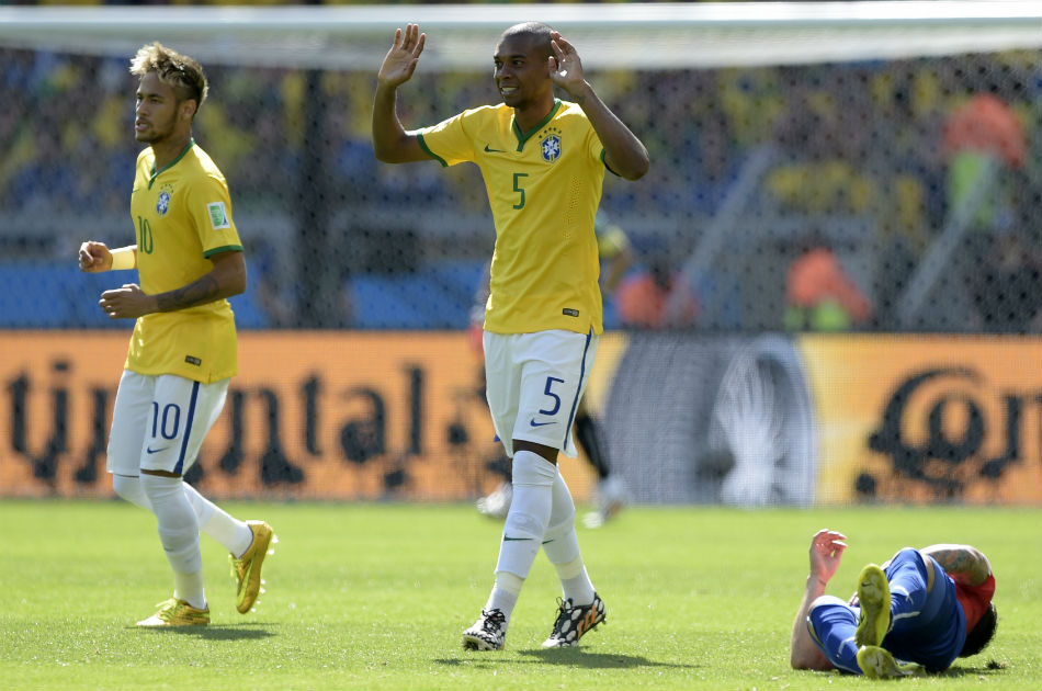 Fernandinho: para mí Cuadrado es uno de los mejores de Colombia