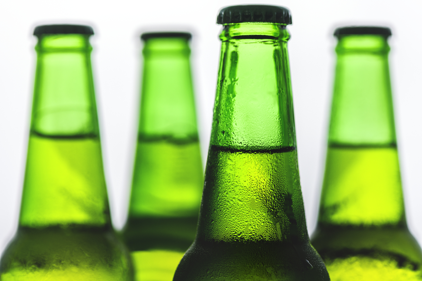 Van 36 intoxicados por licor adulterado. Así puede identificarlo