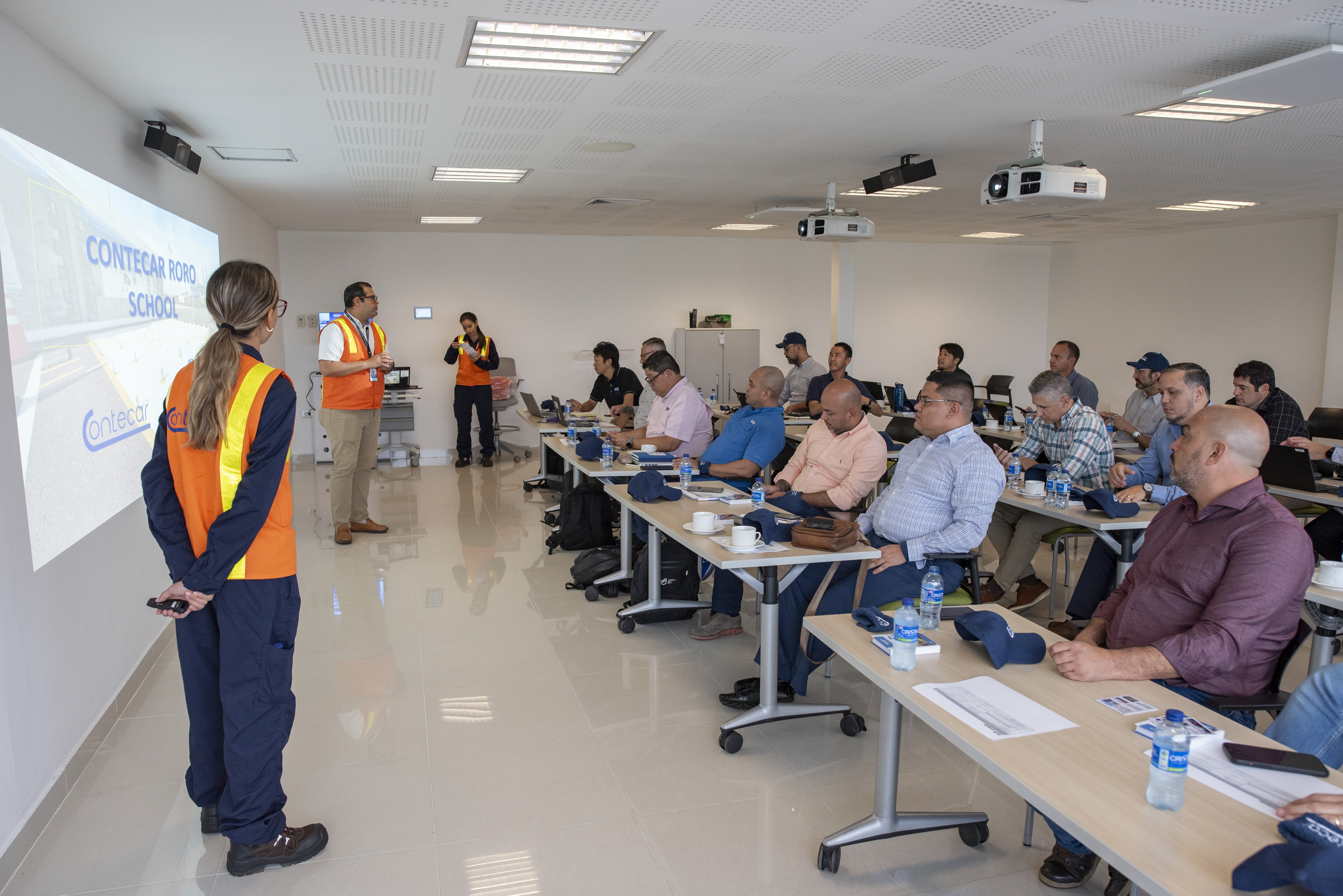 Exitosa convención de línea naviera japonesa en Cartagena