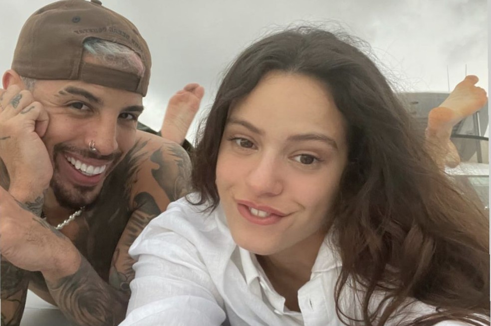 Rosalía: ¿embarazada de Rauw Alejandro y a punto de casarse?