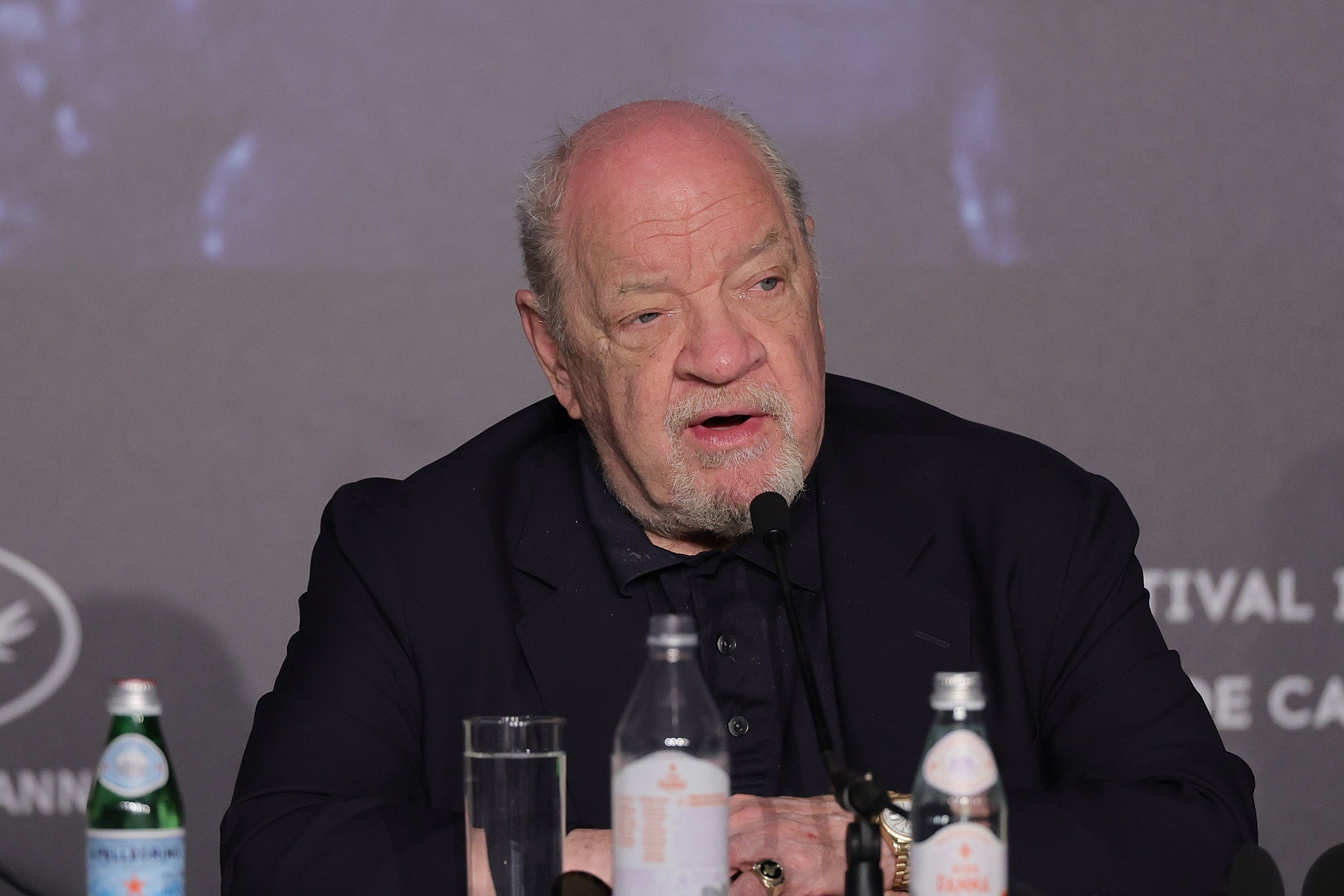 Cannes (France), 18/05/2024.- Director Paul Schrader attends the Oh, Canada' press conference during the 77th annual Cannes Film Festival, in Cannes, France, 18 May 2024. The film festival runs from 14 to 25 May 2024. (Cine, Francia) EFE/EPA/Neilson Barnard / POOL *** Local Caption *** CANNES, FRANCE - MAY 18: Hunter Schafer, Mamoudou Athie and Margaret Qualley attend the "Kinds Of Kindness" press conference ahead of the 77th annual Cannes Film Festival at Palais des Festivals on May 18, 2024 in Cannes, France. (Photo by Neilson Barnard/Getty Images)