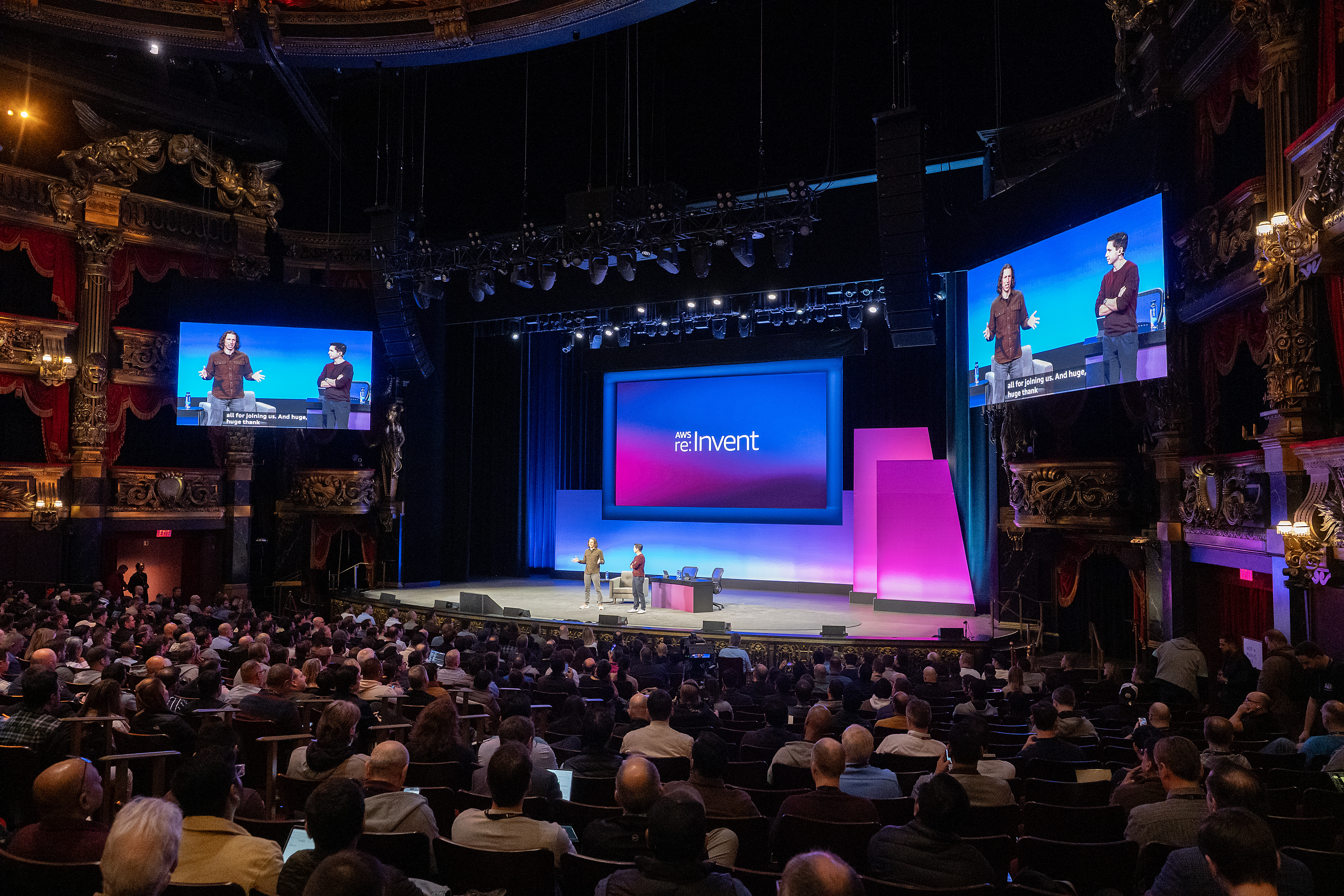 La gran novedad de este re:Invent2025 estuvo quizá en los agentes de IA. Estos representan una evolución significativa en la IA.